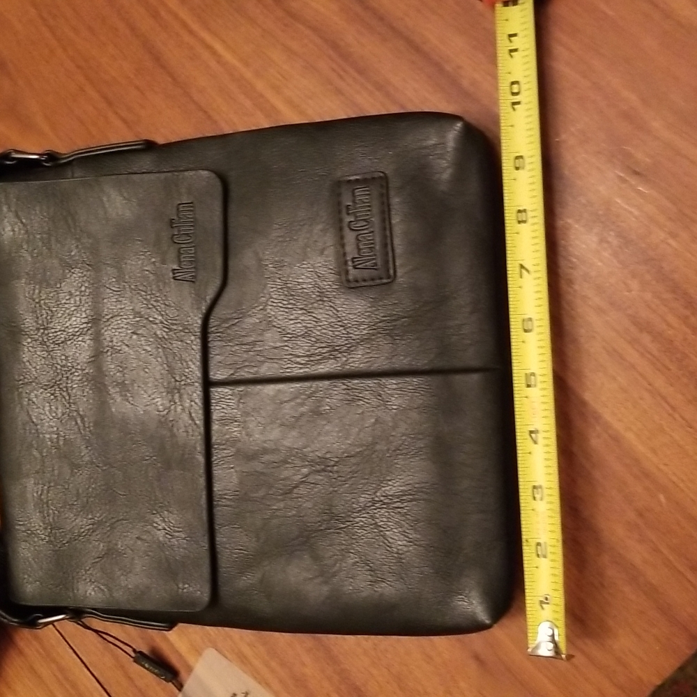 Alena Culian leather collection travel bag!! NWT - Picture 5 of 11